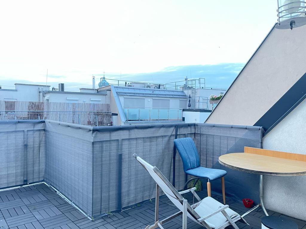 Rooftop Room With Terrace. Wien Exteriör bild